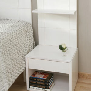 Naktsskapītis “AMATA” ar mīksto aizvēršanas mehānismu