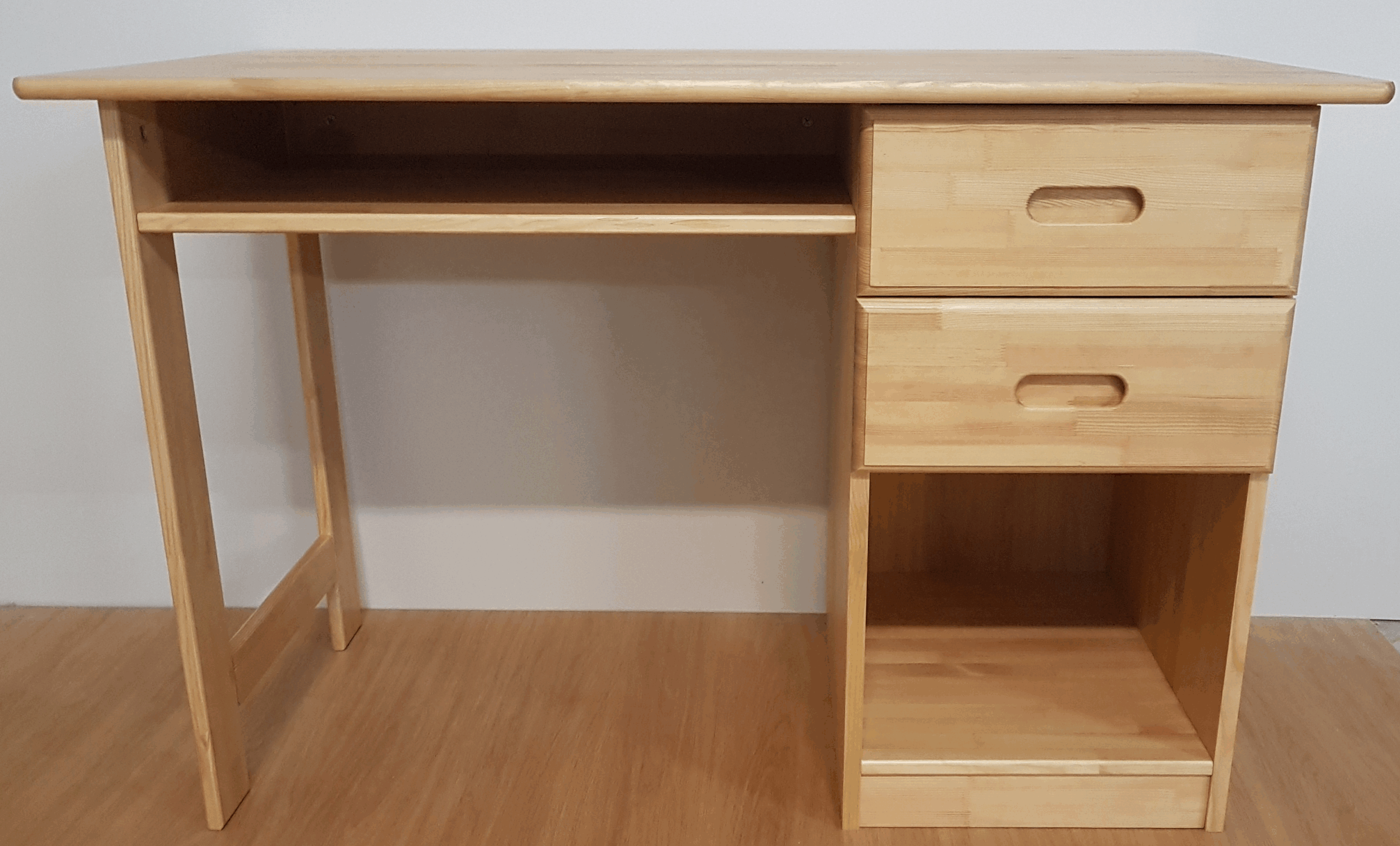 rakstamgalds-ar-2-atvilktnem-un-plauktu